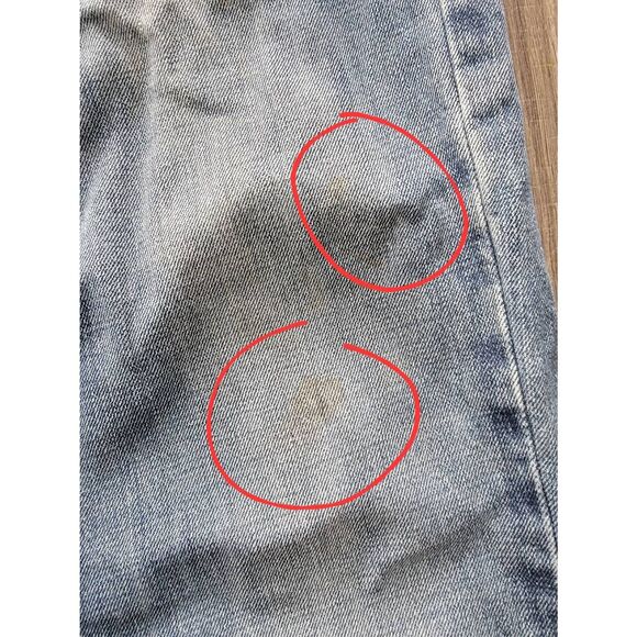 Ariat M5 jeans 32x32 with STAIN! - Picture 2 of 8